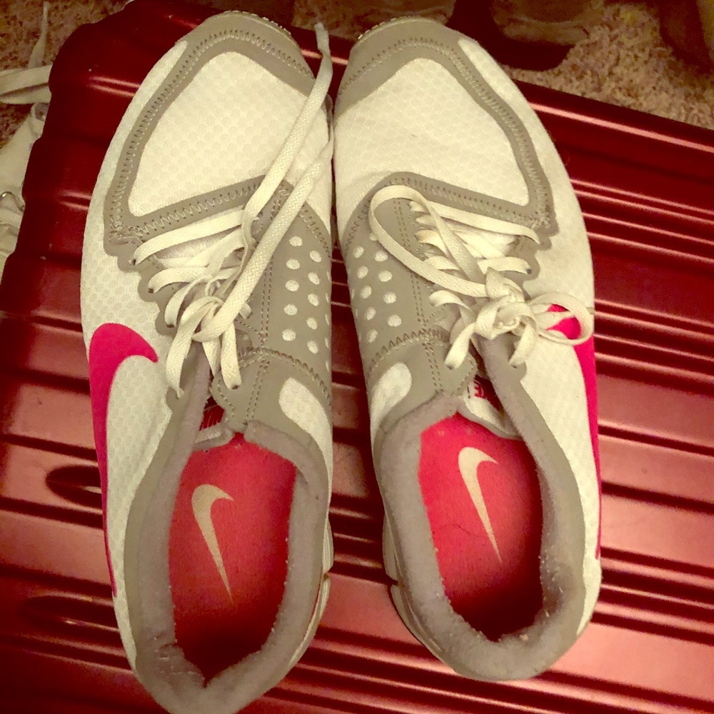 Women’s Nike size 9